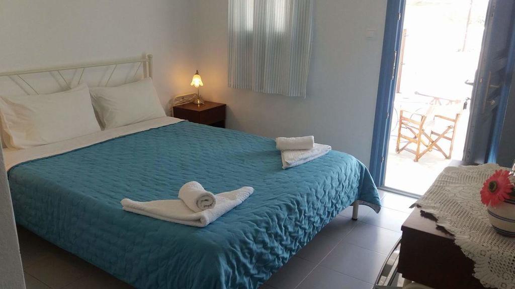 Artemis Rooms Folégandros Esterno foto